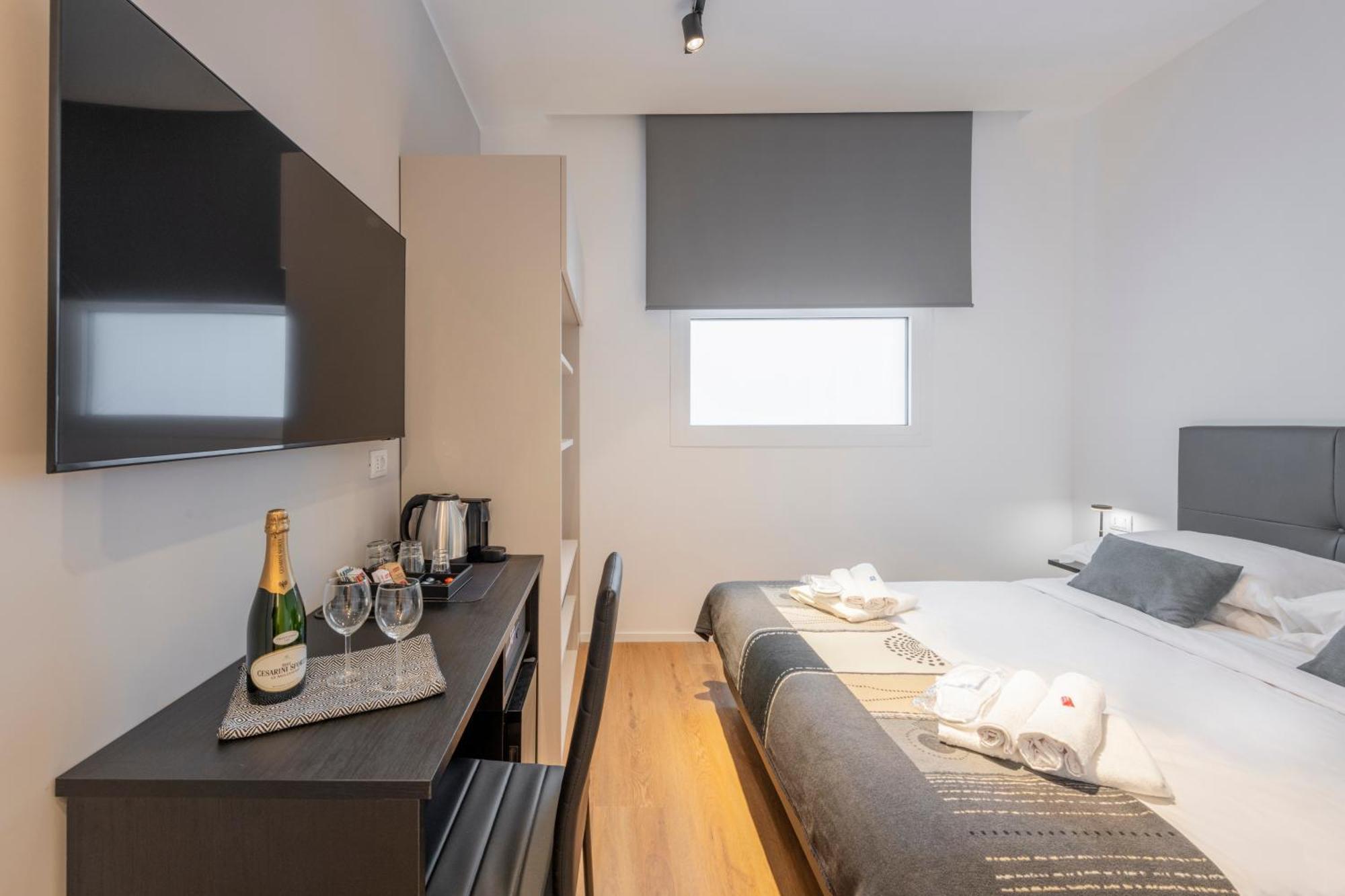 Bnbutler - Inbrera Suites - Giulianova, 1 มิลาน ภายนอก รูปภาพ