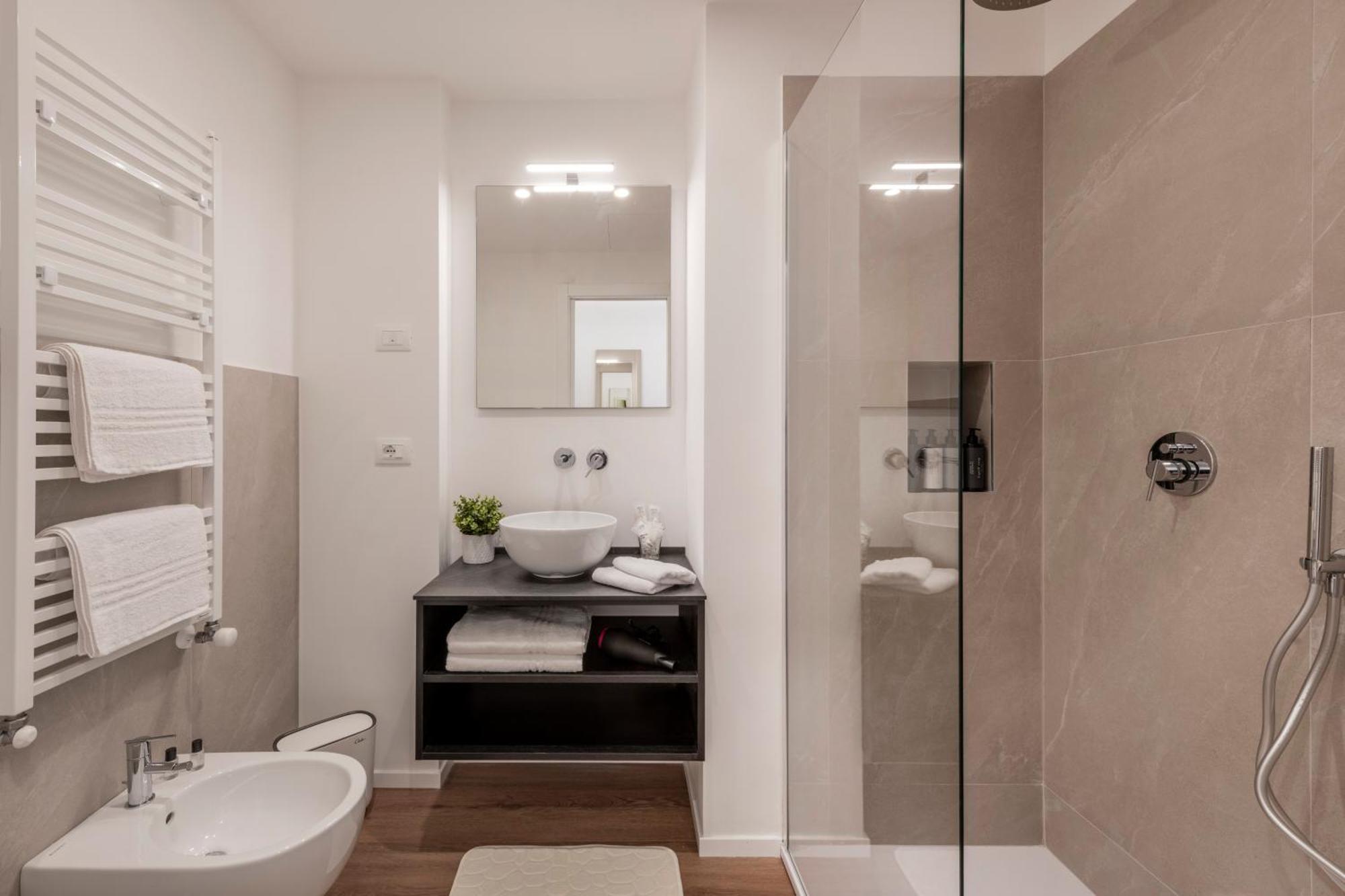 Bnbutler - Inbrera Suites - Giulianova, 1 มิลาน ภายนอก รูปภาพ